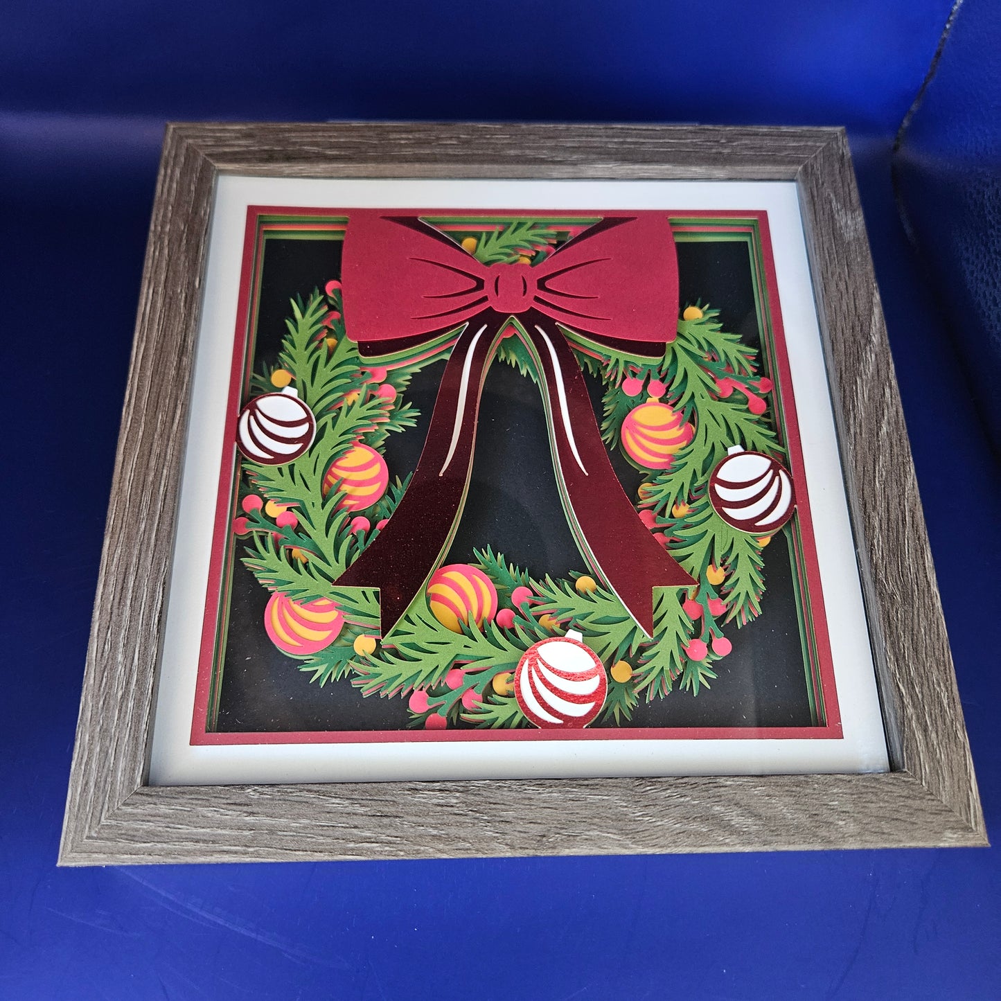 Christmas Wreath with Ornaments